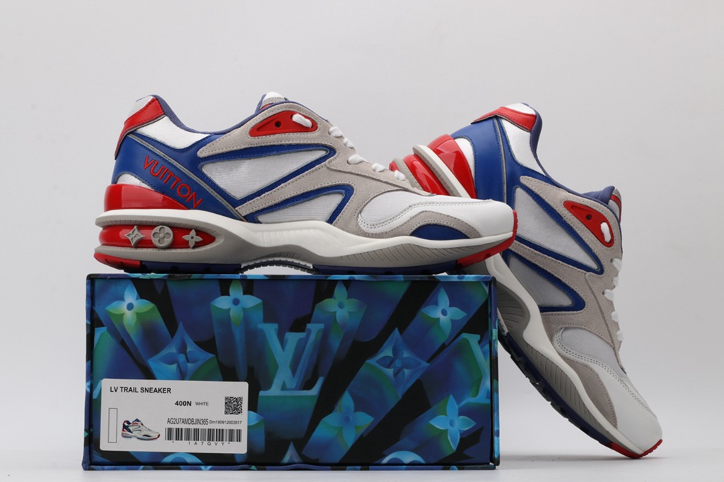 L*V SNEAKER